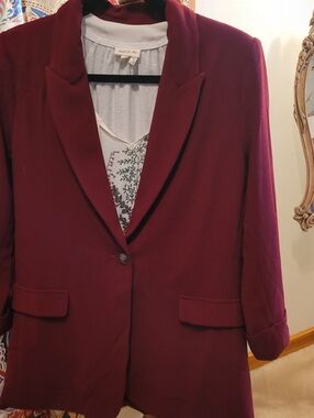 Stylish Maroon Blazer with Notched Lapel, Medium. Fashion Wrapped With Function.